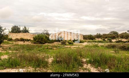 Verlassene Haus auf dem Land in Alicante, Spanien Stockfoto