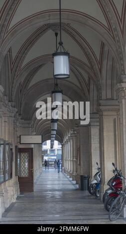 WIEN, ÖSTERREICH - 20. Jun 2017: Wien liegt im Nordosten Österreichs, an der östlichsten Ausdehnung der Alpen im Wiener Becken. Stockfoto