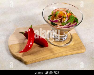 Meeresfrüchte-Ceviche, typisches Gericht aus Peru. Stockfoto