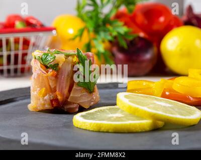 Peruanische Ceviche ist ein traditionelles Gericht, das in Peru konsumiert wird. Die Zubereitungsmethode unterscheidet sich von anderen Orten, unter Verwendung von Zitrone, Fisch, Kartoffeln, Zwiebel, se Stockfoto