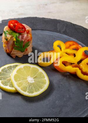 Peruanische Ceviche ist ein traditionelles Gericht, das in Peru konsumiert wird. Die Zubereitungsmethode unterscheidet sich von anderen Orten, unter Verwendung von Zitrone, Fisch, Kartoffeln, Zwiebel, se Stockfoto