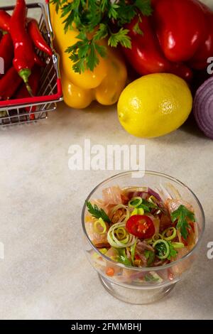 Meeresfrüchte-Ceviche, typisches Gericht aus Peru. Stockfoto