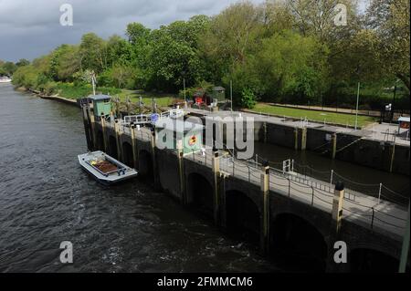 London, Großbritannien. Mai 2021. Richmond Lock, wo der junge Zwergwal ursprünglich gefangen war. Minkwal am Teddington Lock in der Themse. Kredit: JOHNNY ARMSTEAD/Alamy Live Nachrichten Stockfoto