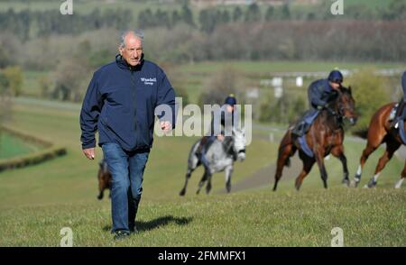 Grand National gewann den Jockey Bob Champion bei seiner Spendenaktion Mittel für den Bob Champion Cancer Trust Stockfoto