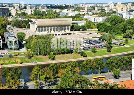 Vilnius Palast der Konzerte und des Sports auf dem Gelände des ehemaligen alten jüdischen Friedhofs auf dem Šnipiškės in Vilnius, Litauen. 19. September 2009 © Wojciech Strozyk Stockfoto