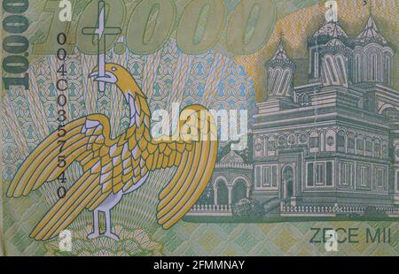 Fragment der Banknote 10000 rumänischer lei, Serie 1999 - Polymer, für Designzwecke Stockfoto