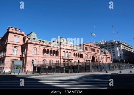 Buenos Aires, Argentinien; 24. Januar 2021: Pink House, Casa Rosada, geschäftshaus und Büro des argentinischen Präsidenten, an der Plaza de Mayo, Hauptplatz Stockfoto
