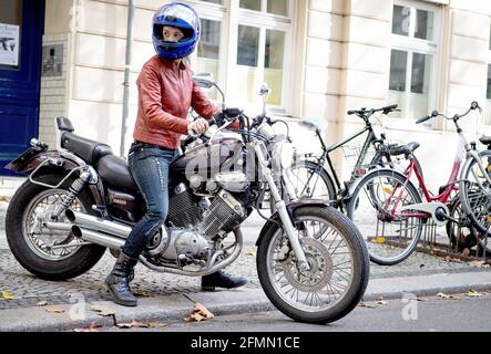 Berlin, Deutschland. Oktober 2019. Zum Thema Servicebericht von Fabian Hoberg vom 11. Mai 2021: Los geht's: Wer ein klassisches Motorrad sucht, findet hier eine große Auswahl an Maschinen, die auch für den täglichen Gebrauch geeignet sind. Quelle: Zacharie Scheurer/dpa-tmn/dpa/Alamy Live News Stockfoto