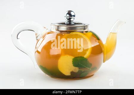 Isolierte Teekannen aus Zitrustee Stockfoto
