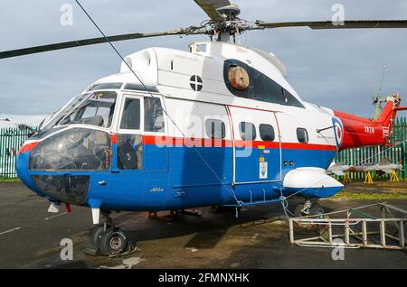 Royal Aircraft Establishment, RAE, Aérospatiale SA 330 Puma XW241 im Farnborough Air Sciences Trust Museum, Hampshire, Großbritannien Stockfoto