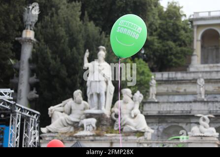 Rom, Italien. Mai 2021. Rom, Demonstration der Arbeiter der Themen- und Wasserparks, um die Regierung zu bitten, dass die Vergnügungsparks vor dem 1. Juli 2021 wiedereröffnet werden. Bild: Kredit: Unabhängige Fotoagentur/Alamy Live News Stockfoto