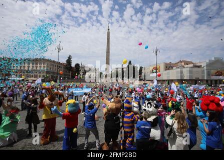 Rom, Italien. Mai 2021. Rom, Demonstration der Arbeiter der Themen- und Wasserparks, um die Regierung zu bitten, dass die Vergnügungsparks vor dem 1. Juli 2021 wiedereröffnet werden. Bild: Kredit: Unabhängige Fotoagentur/Alamy Live News Stockfoto