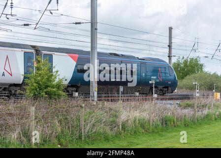 Avanti Pendolino Kippzug an der Kreuzung Winwick. Stockfoto