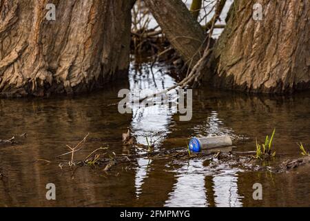 Plastikverschmutzung ist eine große Bedrohung für unseren Lebensraum Stockfoto