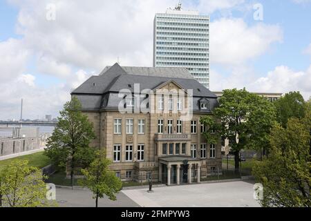 Düsseldorf, Deutschland. Mai 2021. Der Sitz des Präsidenten des Landtags von Nordrhein-Westfalen in Düsseldorf. Quelle: Oliver Berg/dpa/Alamy Live News Stockfoto