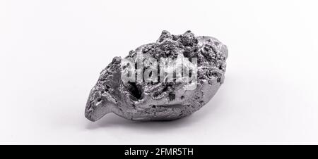 Nickel ist ein chemisches Element, das aus der Kombination von Arsen, Antimon oder Schwefel entsteht. Stockfoto