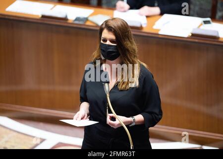 Die der Innenministerin Marlene Schiappa beigeordnete französische Staatsbürgerschaftsministerin spricht während einer Fragestunde an die Regierung bei der Nationalversammlung in Paris am 11. Mai 2021. Foto von Raphael Lafargue/ABACAPRESS.COM Stockfoto