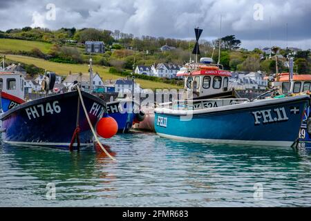 Fischerboote in Coverack Harbour, Lizard, Cornwall, England Stockfoto