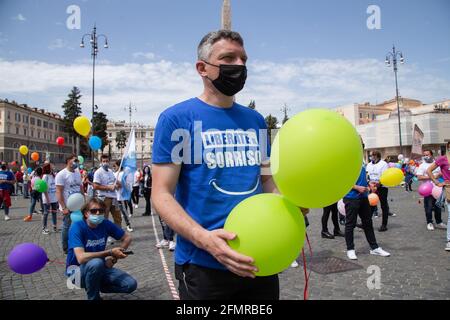 Rom, Italien. Mai 2021. Demonstration auf der Piazza del Popolo in Rom, organisiert von Arbeitern des italienischen Themen- und Wasserparks (Foto: Matteo Nardone/Pacific Press) Quelle: Pacific Press Media Production Corp./Alamy Live News Stockfoto