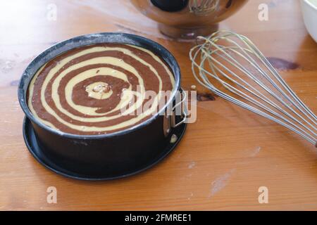 Marmor Biskuitkuchen Ausarbeitung Prozess. Speicherplatz kopieren. Gebäck. Stockfoto