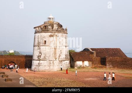 PANAJI, INDIEN - 06. November 2011. Fort Aguada, ein historisches Wahrzeichen aus der portugiesischen Besetzung von Goa, Indien Stockfoto