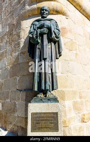 Caceres, Spanien - 17. März 2016: Kathedrale von Caceres Statue von San Pedro de Alcantara, Extremadura Spanien Stockfoto