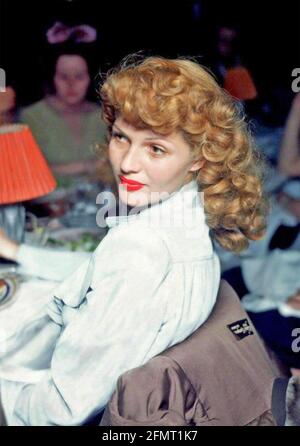 RITA HAYWORTH (1918-1987) amerikanische Filmschauspielerin und Tänzerin um 1946 Stockfoto