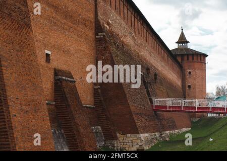Kreml in Kolomna. Überreste einer Festung aus dem 16. Jahrhundert in der Stadt Kolomna im Osten der Region Moskau. Hochwertige Fotos Stockfoto