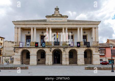 Toro, Spanien - 22. März 2016: Rathaus von Toro Zamora, einer Stadt im Westen Spaniens. Es hat eine große historische und kulturelle Vergangenheit. Stockfoto