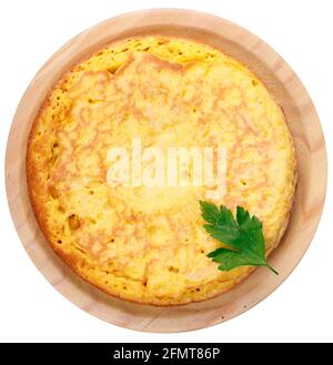 Frische hausgemachte spanische Tortilla, Omelett auf weißem Hintergrund Stockfoto