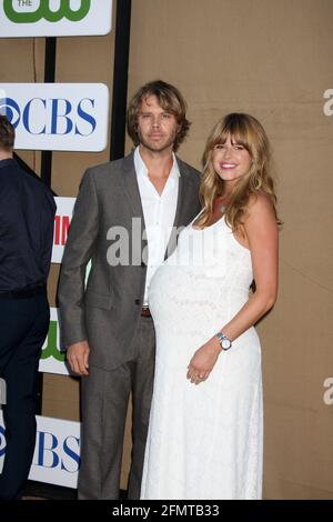 LOS ANGELES - JUL 29: Eric Christian Olsen kommt am 2013 29. Juli 2013 zur CBS TCA Summer Party am privaten Ort in Beverly Hills, CA, an Stockfoto