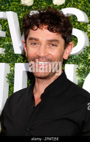 LOS ANGELES - 1. AUGUST: James Frain bei der CBS TV Studios Summer Soiree TCA Party 2017 im CBS Studio Center am 1. August 2017 in Studio City, CA Stockfoto