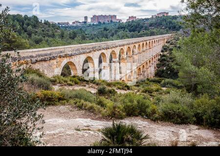 Blick auf das römische Aquädukt Pont del Diable, Tarragona, Spanien Stockfoto