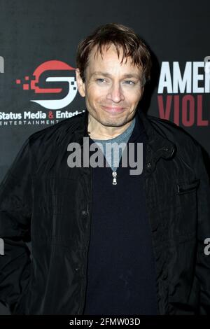 LOS ANGELES - JAN 25: Chris Kattan bei der Weltpremiere von 'American Violence' im Egyptian Theatre am 25. Januar 2017 in Los Angeles, CA Stockfoto