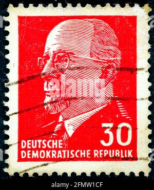 DDR - UM 1961: Briefmarke gedruckt in der DDR zeigt den Vorsitzenden Walter Ulbricht (kommunistischer Politiker, erster Secretar Stockfoto