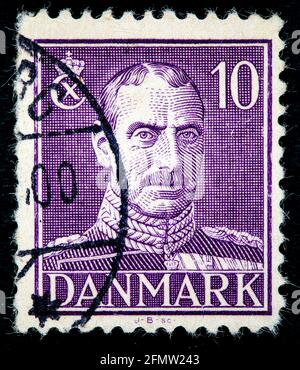 Dänemark - um 1946: Eine in Dänemark gedruckte Briefmarke zeigt König christian x, König von dänemark, um 1946 Stockfoto