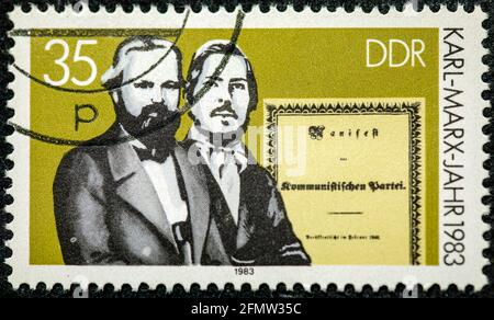 DEUTSCHLAND - UM 1983: Eine in der DDR gedruckte Briefmarke, die Karl Marx zeigt, um 1983 Stockfoto