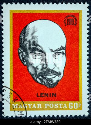UNGARN - UM 1969: Eine in Ungarn gedruckte Briefmarke zeigt Lenin um 1969 Stockfoto