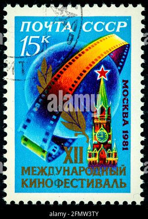 UdSSR - UM 1981: Eine in der UdSSR gedruckte Briefmarke widmete dem XII. Internationalen Filmfestival Moskau um 1981 Stockfoto