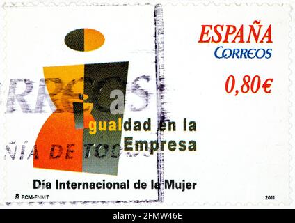 SPANIEN - UM 2011: Eine in Spanien gedruckte Briefmarke zeigt aus der Serie über die Gleichstellung der Frauen, die Gleichstellung im Unternehmen, um 2011 Stockfoto