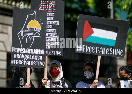 Portland, USA. Mai 2021. Am 11. Mai 2021 demonstrierten etwa hundert Personen im Namen Palästinas in der Nähe des Rathauses von Portland, Oregon. (Foto von John Rudoff/Sipa USA) Quelle: SIPA USA/Alamy Live News Stockfoto