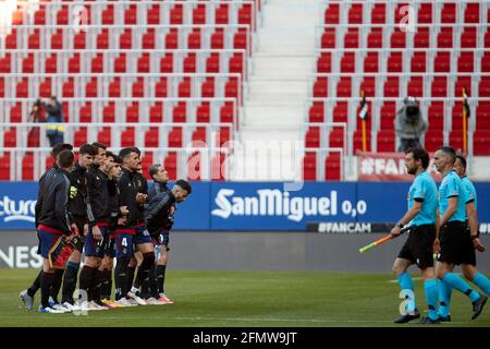 Pamplona, Spanien. Mai 2021. Ca Osasuna-Spieler vor dem spanischen Spiel der La Liga Santander zwischen CA Osasuna und Cádiz CF im Sadar-Stadion.(Finale Score; CA Osasuna 3-2 Cádiz CF) (Foto von Fernando Pidal/SOPA Images/Sipa USA) Kredit: SIPA USA/Alamy Live News Stockfoto