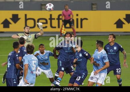 Lima, Peru. Mai 2021. Action während des Fußballspiels Copa Libertadores zwischen Sporting Cristal (PER) x Racing (ARG) im Estádio Nacional del Peru in Lima, Peru. Kredit: SPP Sport Pressefoto. /Alamy Live News Stockfoto