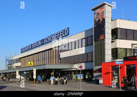 Berlin, Deutschland - 29. August 2017: Terminal A am Flughafen Berlin-Schönefeld (SXF) in Deutschland. Stockfoto
