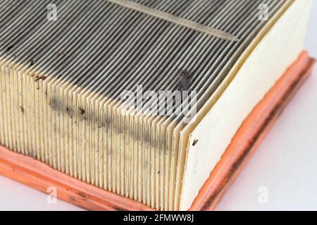 Schmutzige Auto Luftfilter Textur und Hintergrund. Luftfilterelement in einem Automotor, Makro Stockfoto