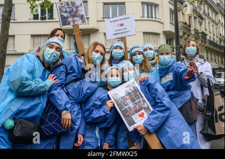 Paris, Frankreich, am 11. Mai 2021. Demonstration des Pflegepersonals der Intensivstationen in Paris, Frankreich, am 11. Mai 2021. Foto von Kelly Linsale/bePress Photo Agency/bppa/ABACAPRESS.COM Stockfoto