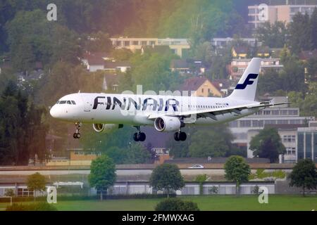 Zürich, Schweiz – 5. August 2017: Finnair Airbus A321 am Flughafen Zürich (ZRH) in der Schweiz. Stockfoto