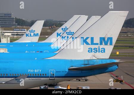 Amsterdam, Niederlande – 14. September 2016: Flugzeuge der KLM Royal Dutch Airlines am Flughafen Amsterdam (AMS) in den Niederlanden. Boeing ist ein Flugzeughersteller Stockfoto