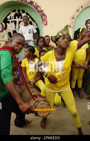 Osun Osogbo Trommeln und Tanz. Stockfoto