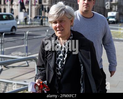 LONDON, GROSSBRITANNIEN. MAI. Kate Green verlässt das Parlament am Dienstag, den 11. Mai 2021 nach der Rede der Königin. (Kredit: Tejas Sandhu) Kredit: MI Nachrichten & Sport /Alamy Live Nachrichten Stockfoto